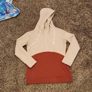 Vanilla Bay Two-Tone Pullover — Cream and Light Brown